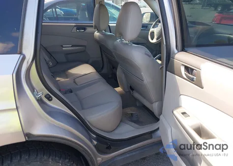 2010 Subaru Forester 2.5Xt Limited z USA, uszkodzony, nr VIN JF2SH6FC2AH757542